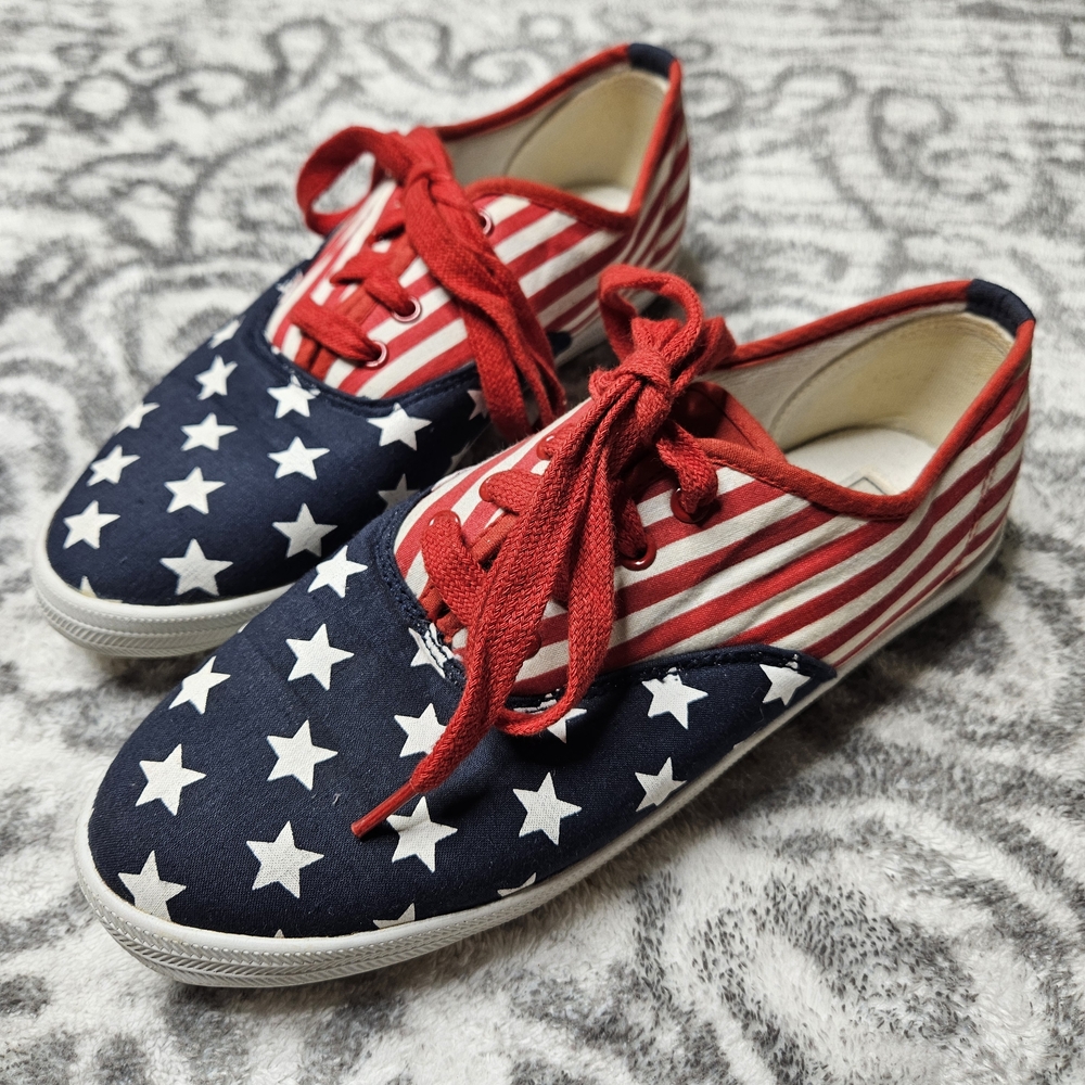 Sabastino Patriotic Stars and Stripes Ladies Size 7 Red White And Blue